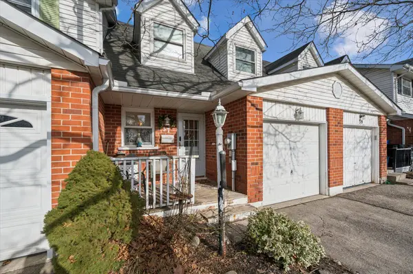 37 Edgemere DR, Cambridge, ON N1P 1A9
