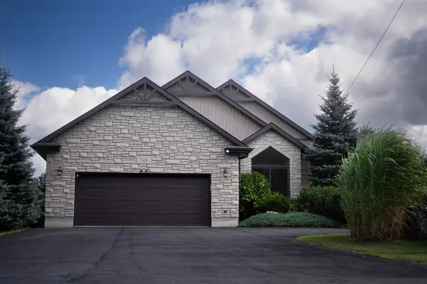 748 Coursol RD, West Nipissing, ON P2B 3J5