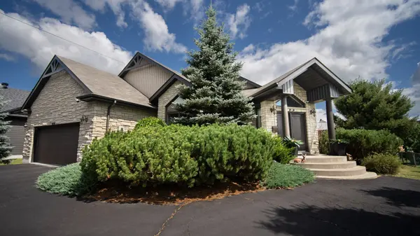 748 Coursol RD, West Nipissing, ON P2B 3J5