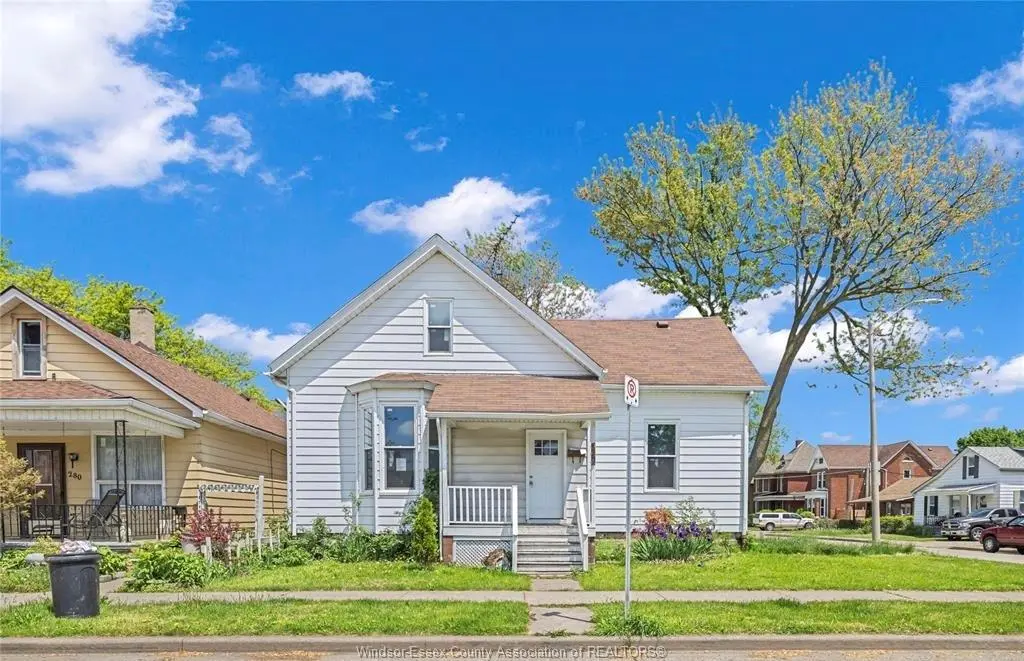 294 LOUIS Avenue, Windsor, ON N9A 1W2