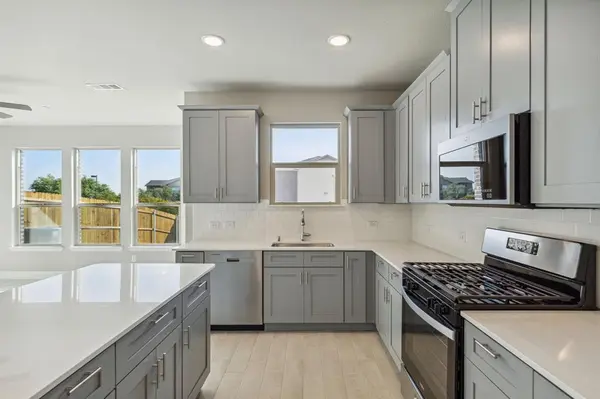 625 Hutchinson Lane, Lewisville, TX 75077