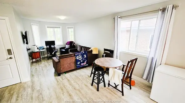 201 Hanmer Street East, Barrie, ON L4M 6W7