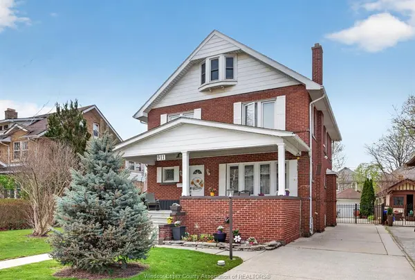 911 Victoria Avenue, Windsor, ON N9A 4N5