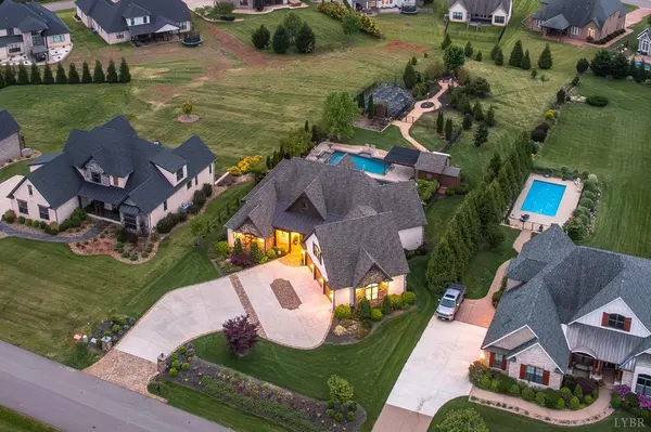 1415 Lake Manor DR, Forest, VA 24551