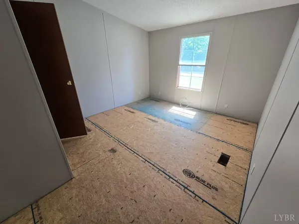 584 Hardtimes RD, Farmville, VA 23901