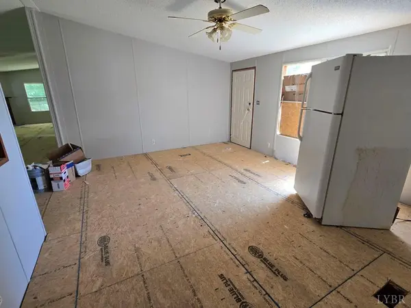 584 Hardtimes RD, Farmville, VA 23901