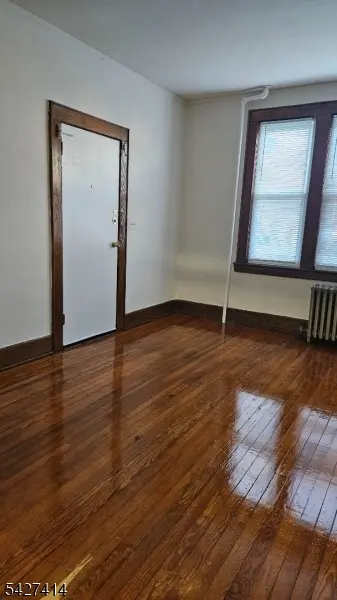 913 Washington Ave #1, Linden City, NJ 07036
