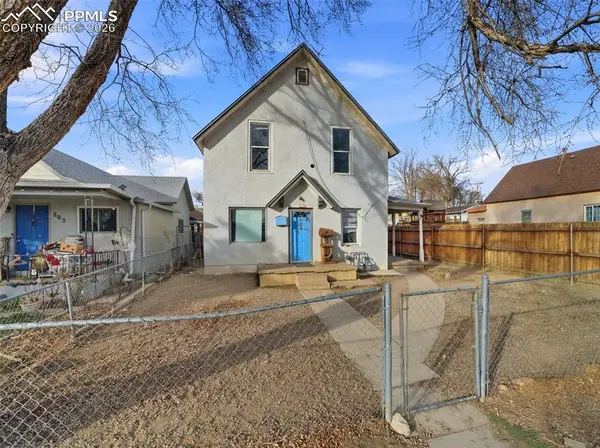 805 E 7th ST, Pueblo, CO 81003