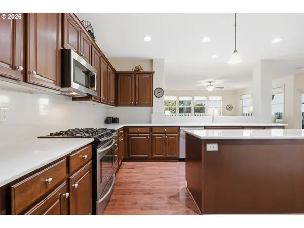 8595 SW LADY APPLE LN, Tigard, OR 97224