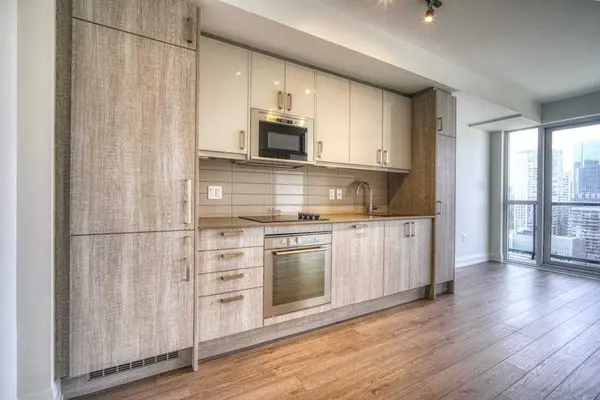 77 Mutual ST #2707, Toronto C08, ON M5B 0B9