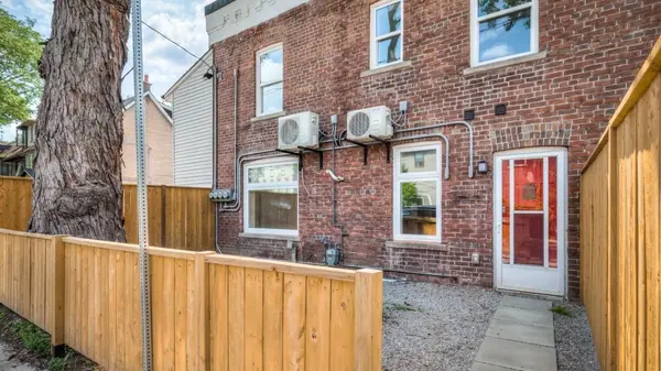 601 Logan AVE, Toronto E01, ON M4K 3B9