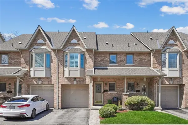 1385 Lakeshore RD W #Unit 7, Mississauga, ON L5J 4T6