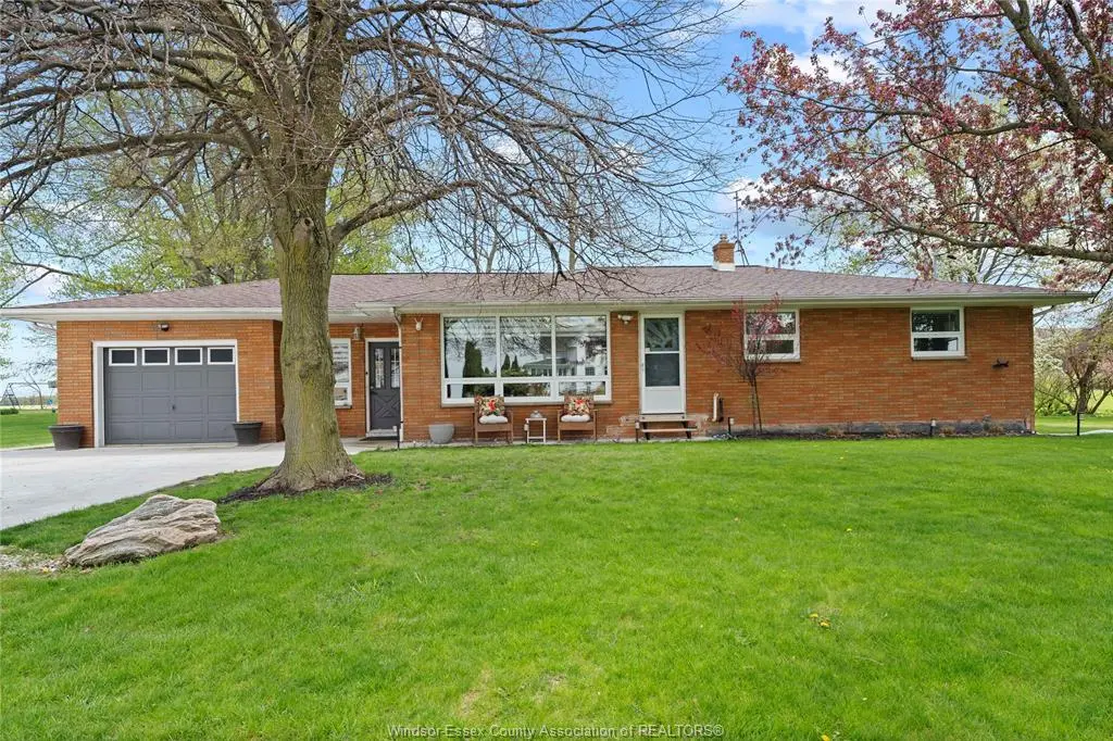 418 TALBOT Road East, Leamington, ON N8H 3V6