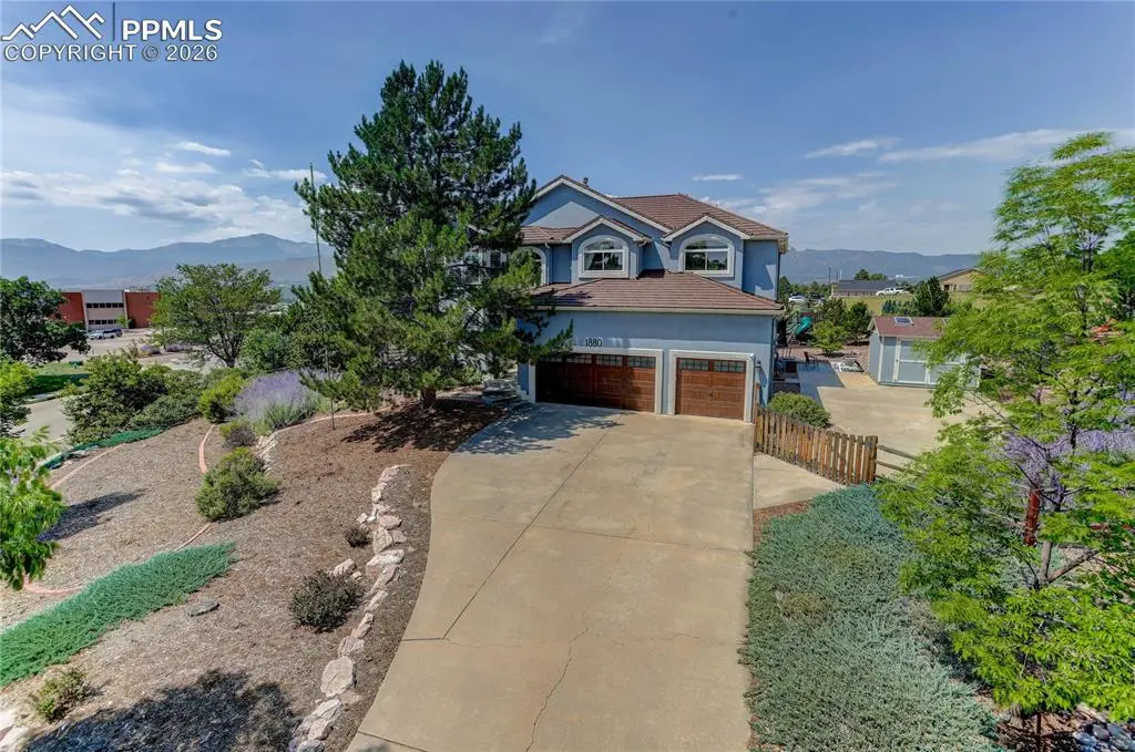1880 Springcrest RD, Colorado Springs, CO 80920