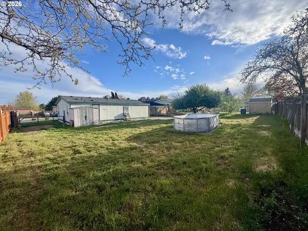 160 Elizabeth DR, Stanfield, OR 97875