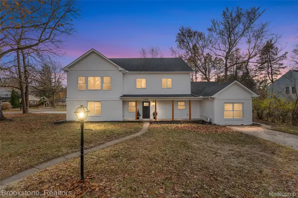 7369 Sweetbriar, Westbloomfieldchartertownship_oakland, MI 48324