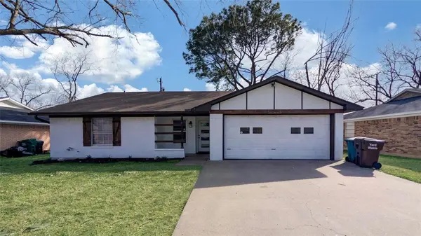 3322 Meadowlark Lane,  Denton,  TX 76209