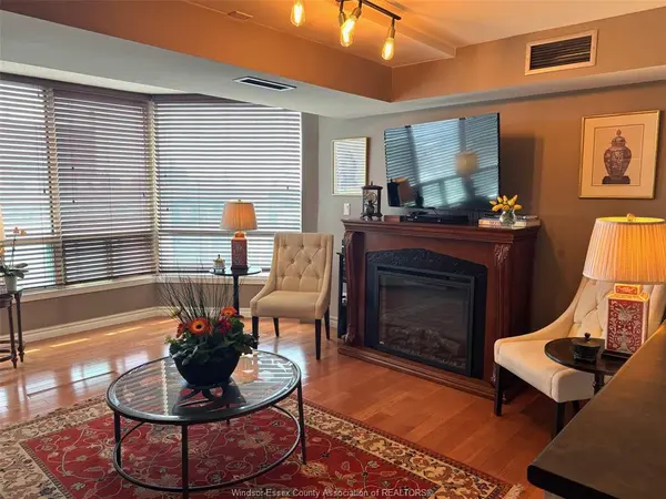 3601 RIVERSIDE Drive East #906, Windsor, ON N8Y 4Y2