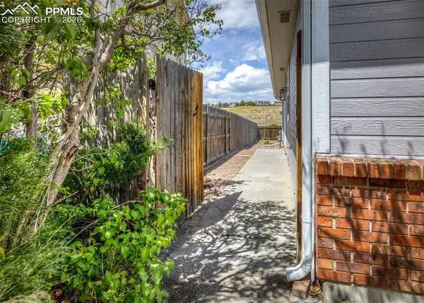 8210 Candon DR, Colorado Springs, CO 80920
