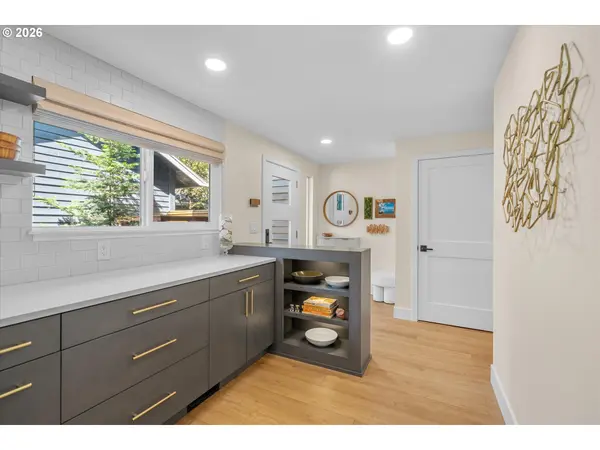14 WHEATHERSTONE #7, Lake Oswego, OR 97035