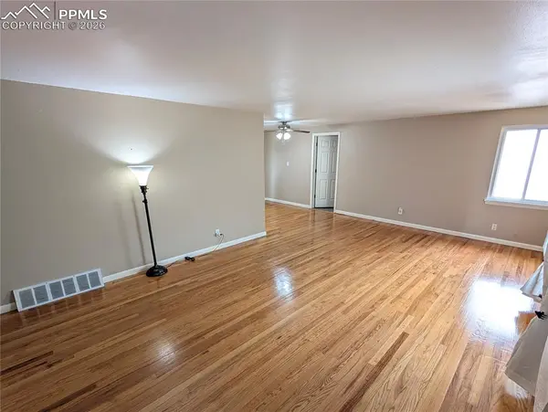 2119 Lark DR, Colorado Springs, CO 80909