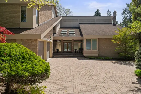 19 Vernham AVE, Toronto C12, ON M2L 2B1