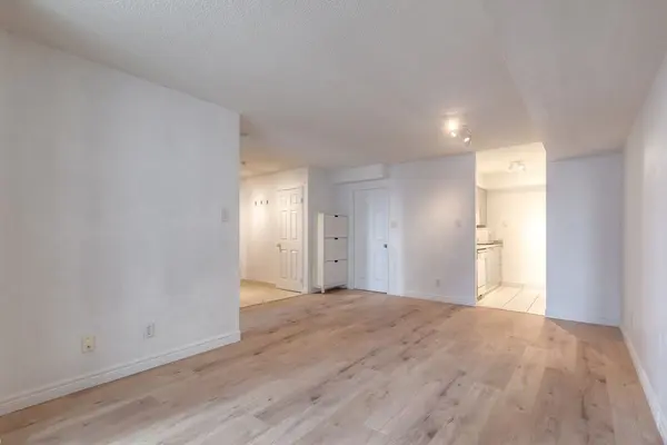 256 Doris AVE #801, Toronto C14, ON M2N 6X8