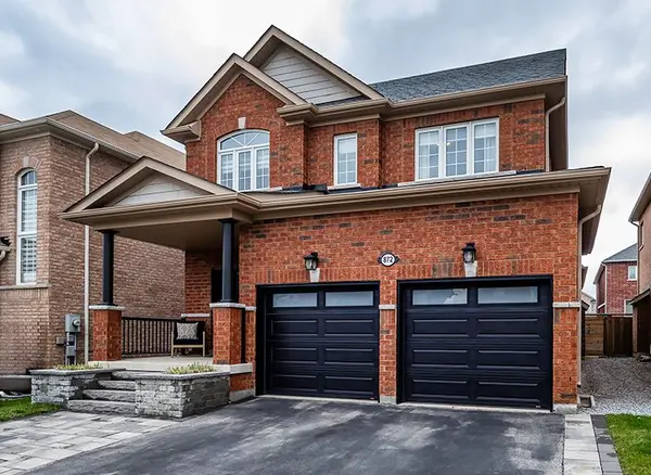 872 William Lee AVE, Oshawa, ON L1K 0W2