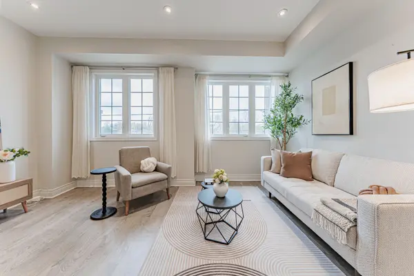 285 Finch AVE #12, Pickering, ON L1V 0E6