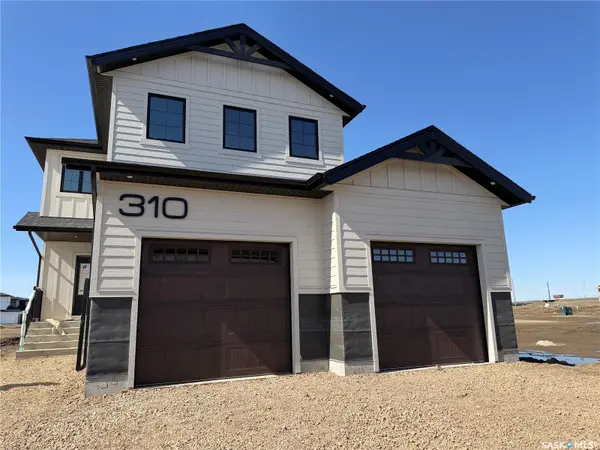 310 Traeger MANOR, Saskatoon, SK S7V 1Z4