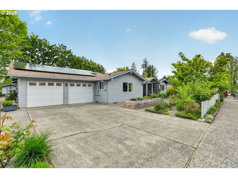 1445 NE COUNTRY CLUB AVE, Gresham, OR 97030