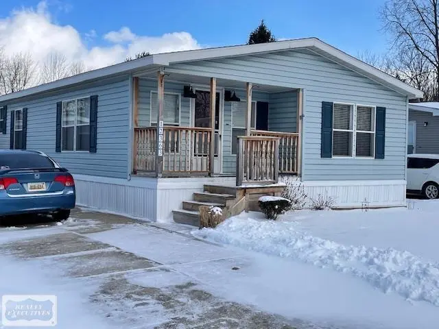 12363 Cedar Knoll CT, Shelby Twp, MI 48315