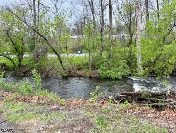 113 Rt15, Lafayette Twp., NJ 07848