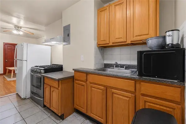 1060 Rogers AVE, Brooklyn, NY 11226