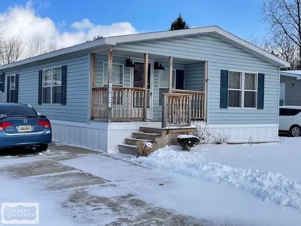 12363 Cedar Knoll CT, Shelby Twp, MI 48315