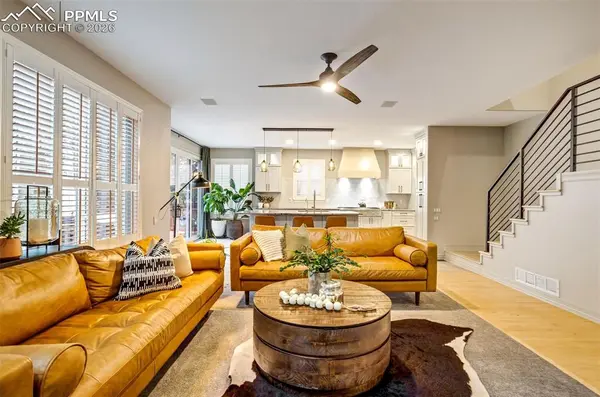 327 Ingleton CT, Castle Pines, CO 80108