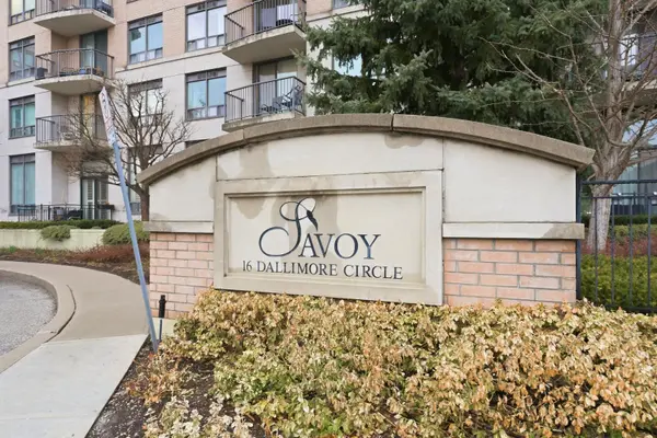 16 Dallimore CIR #PH20, Toronto C13, ON M3C 4C4