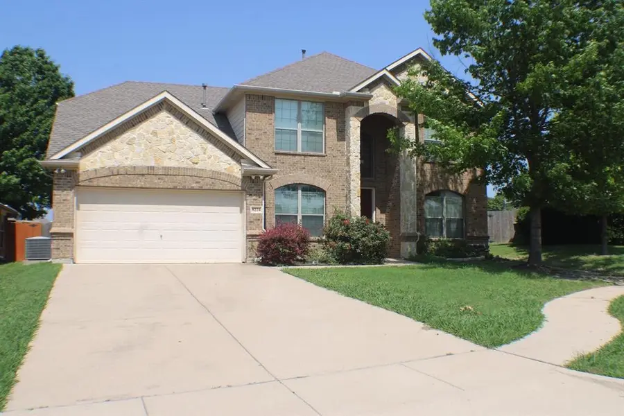 8224 Summerview Court, Fort Worth, TX 76123