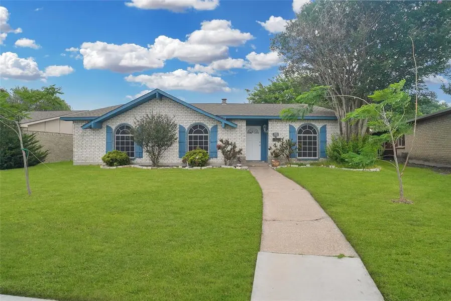 5161 Bartlett Drive, The Colony, TX 75056