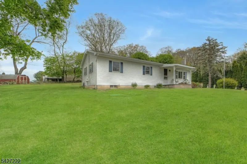 5 Decker Rd, Harmony Twp., NJ 08865