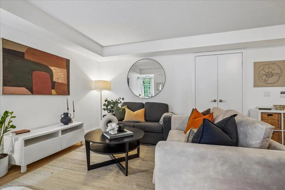 100 Western Battery RD #1012, Toronto C01, ON M6K 3S2