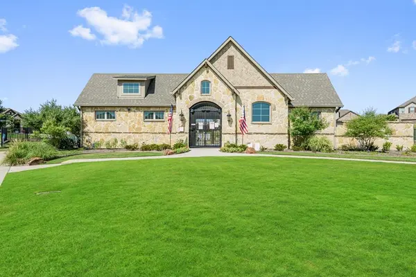 1022 Wheatland Drive, Justin, TX 76247