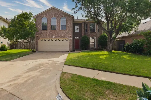 2136 Newport Drive, Flower Mound, TX 75028