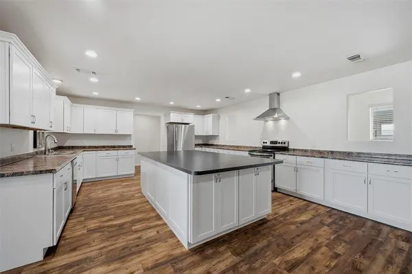 1030 Roland Road, Whitesboro, TX 76273