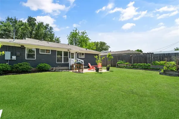 517 Rorary Drive, Richardson, TX 75081