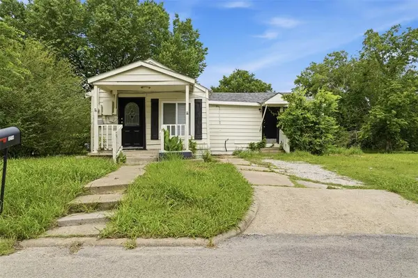 1214 Jones Street, Greenville, TX 75401