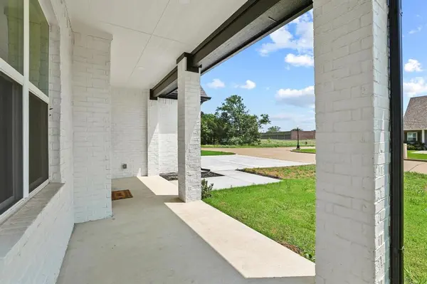 299 Bent Oak Dr., Pottsboro, TX 75076