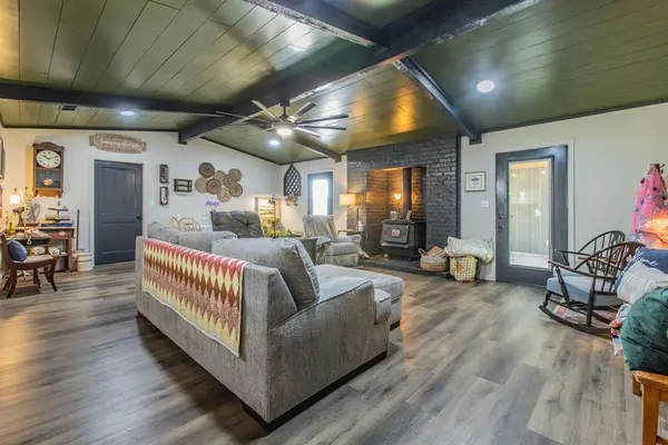 1608 Sunset Road, Robinson, TX 76706