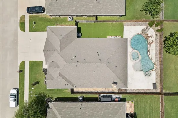 512 Eastbrook Drive, Anna, TX 75409