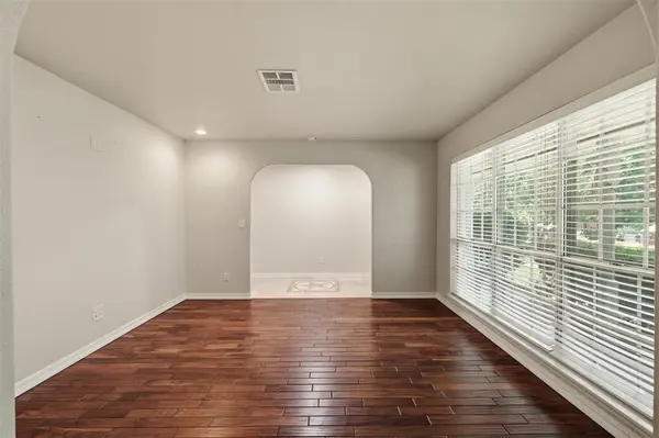 1209 Southwood Drive, Woodway, TX 76712